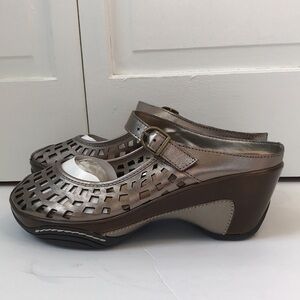 WHITE MOUNTAIN Heeled Mary Jane Shoes Size 9M